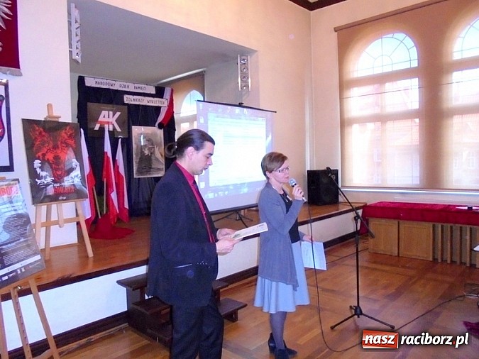 Zdjęcie w galerii na portalu naszraciborz.pl: Razem tworzymy lepszy Internet w Gimnazjum nr 5 wiadomości z regionu