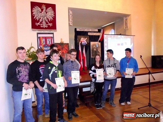 Zdjęcie w galerii na portalu naszraciborz.pl: Razem tworzymy lepszy Internet w Gimnazjum nr 5 wiadomości z regionu