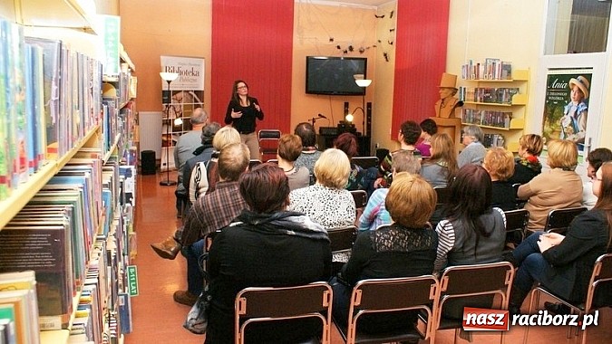 Zdjęcie w galerii na portalu naszraciborz.pl: Lubię się bać – spotkanie z Olgą Rudnicką  wiadomości z regionu