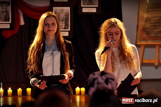 Zdjęcie w galerii na portalu naszraciborz.pl: Wieczornica ku pamięci Żołnierzy Wyklętych wiadomości z regionu