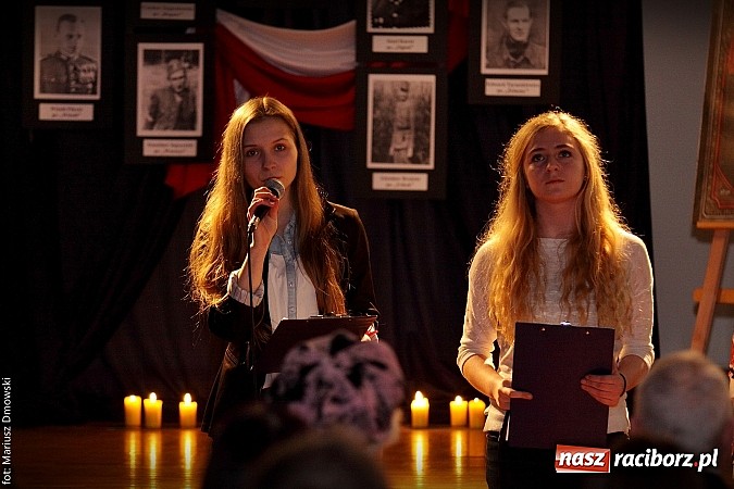 Zdjęcie w galerii na portalu naszraciborz.pl: Wieczornica ku pamięci Żołnierzy Wyklętych wiadomości z regionu
