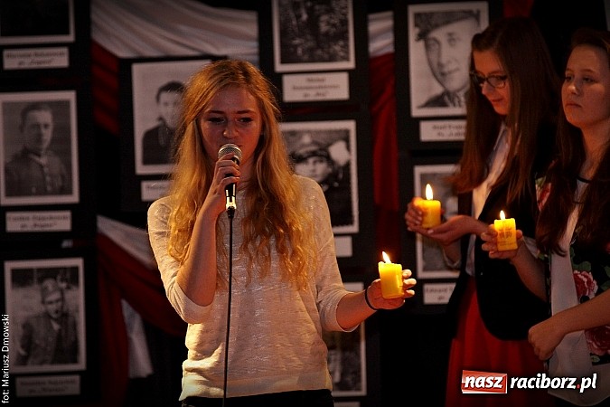 Zdjęcie w galerii na portalu naszraciborz.pl: Wieczornica ku pamięci Żołnierzy Wyklętych wiadomości z regionu