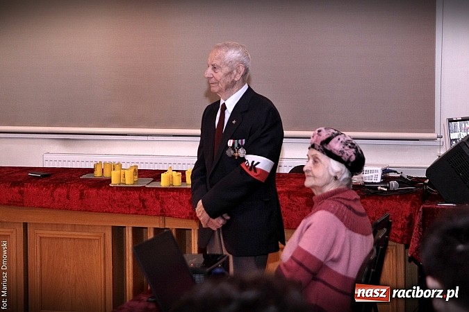 Zdjęcie w galerii na portalu naszraciborz.pl: Wieczornica ku pamięci Żołnierzy Wyklętych wiadomości z regionu