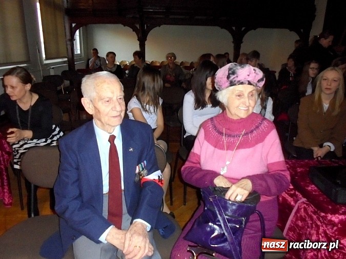 Zdjęcie w galerii na portalu naszraciborz.pl: Wieczornica ku pamięci Żołnierzy Wyklętych wiadomości z regionu