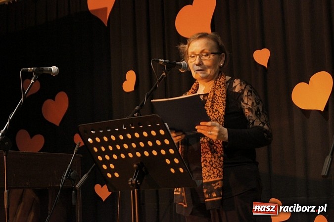 Zdjęcie w galerii na portalu naszraciborz.pl: Miłosny wieczór z Atlantydą w RCK wiadomości z regionu