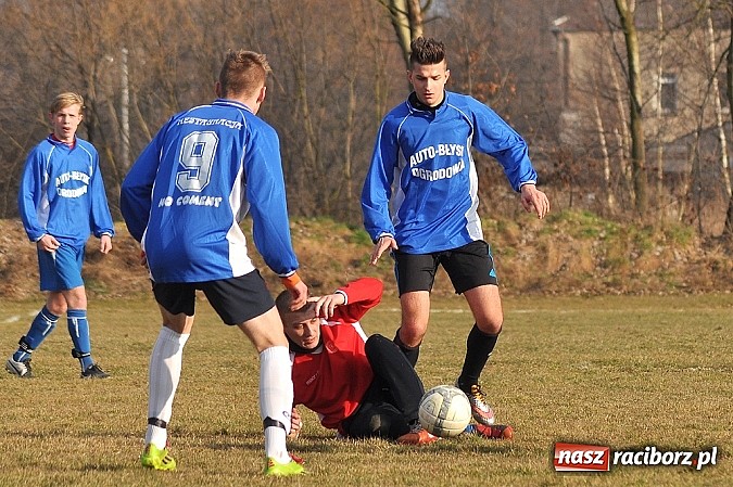 Zdjęcie w galerii na portalu naszraciborz.pl: Sparing: Unia gorsza o jedno trafienie wiadomości z regionu