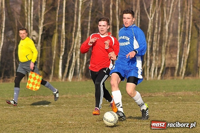 Zdjęcie w galerii na portalu naszraciborz.pl: Sparing: Unia gorsza o jedno trafienie wiadomości z regionu