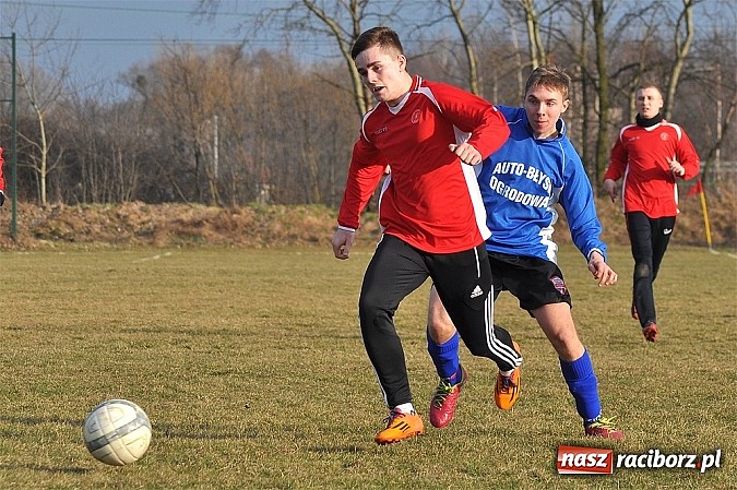 Zdjęcie w galerii na portalu naszraciborz.pl: Sparing: Unia gorsza o jedno trafienie wiadomości z regionu