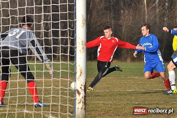 Zdjęcie w galerii na portalu naszraciborz.pl: Sparing: Unia gorsza o jedno trafienie wiadomości z regionu