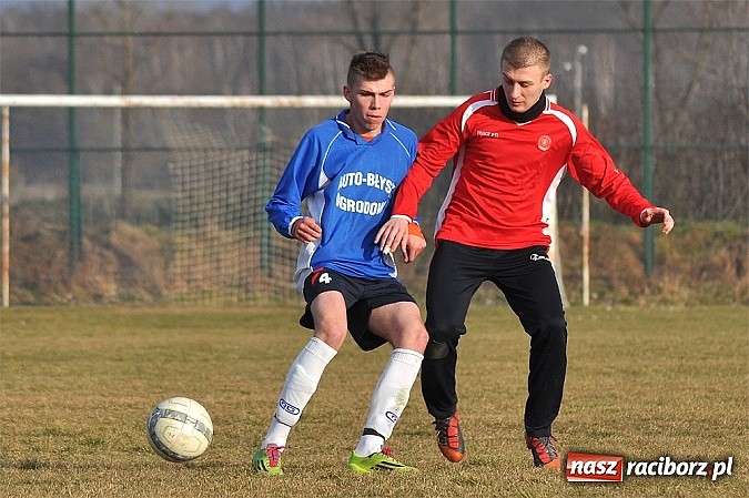 Zdjęcie w galerii na portalu naszraciborz.pl: Sparing: Unia gorsza o jedno trafienie wiadomości z regionu