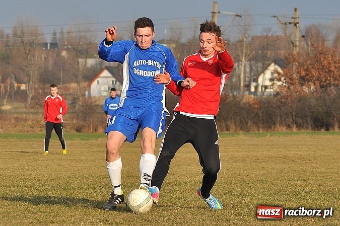 Zdjęcie w galerii na portalu naszraciborz.pl: Sparing: Unia gorsza o jedno trafienie wiadomości z regionu