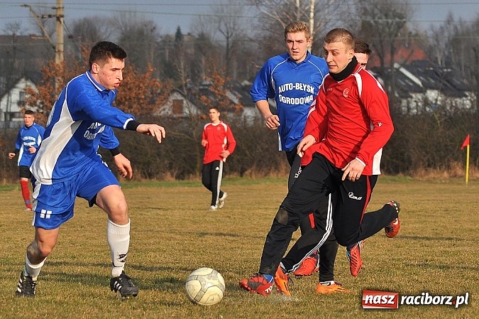 Zdjęcie w galerii na portalu naszraciborz.pl: Sparing: Unia gorsza o jedno trafienie wiadomości z regionu