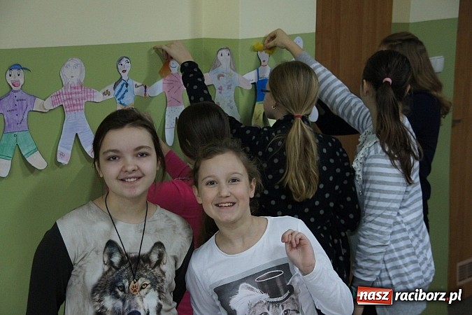 Zdjęcie w galerii na portalu naszraciborz.pl: Bądź kumplem, nie dokuczaj, czyli bezpiecznie w SP 1 wiadomości z regionu