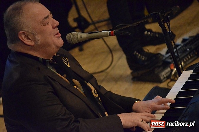 Zdjęcie w galerii na portalu naszraciborz.pl: Fantastyczny Soyka Kolektyw w Raciborskim Centrum Kultury wiadomości z regionu