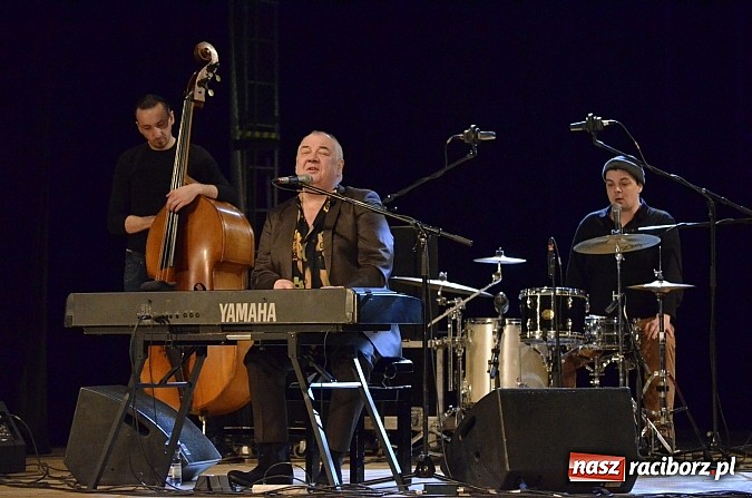 Zdjęcie w galerii na portalu naszraciborz.pl: Fantastyczny Soyka Kolektyw w Raciborskim Centrum Kultury wiadomości z regionu