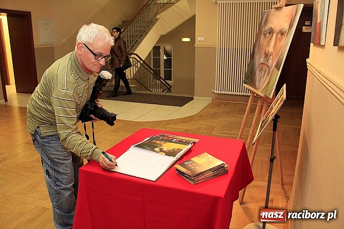 Zdjęcie w galerii na portalu naszraciborz.pl: Wystawa retrospektywna Marka Furmanowicza w RCK  wiadomości z regionu