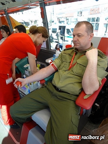 Zdjęcie w galerii na portalu naszraciborz.pl: Pogranicznicy zebrali ponad 26 litrów krwi wiadomości z regionu