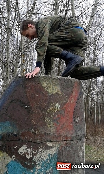 Zdjęcie w galerii na portalu naszraciborz.pl: Uczniowie ZSOMS w Wyższej Szkole Oficerskiej Wojsk Lądowych wiadomości z regionu