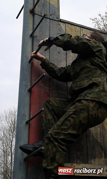 Zdjęcie w galerii na portalu naszraciborz.pl: Uczniowie ZSOMS w Wyższej Szkole Oficerskiej Wojsk Lądowych wiadomości z regionu