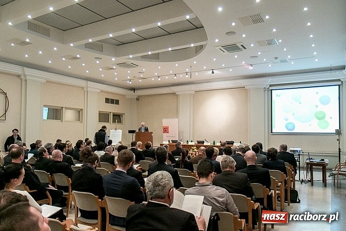 Zdjęcie w galerii na portalu naszraciborz.pl: Śląskie powietrze w centrum uwagi wiadomości z regionu