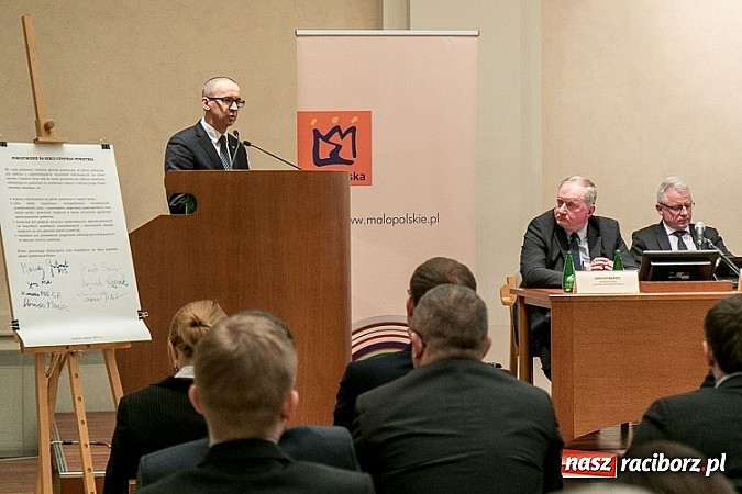 Zdjęcie w galerii na portalu naszraciborz.pl: Śląskie powietrze w centrum uwagi wiadomości z regionu