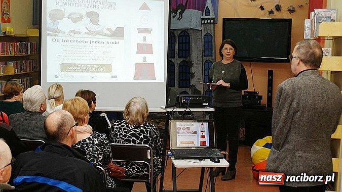Zdjęcie w galerii na portalu naszraciborz.pl: Kolejna edycja kursu Internet 55+ już za nami wiadomości z regionu
