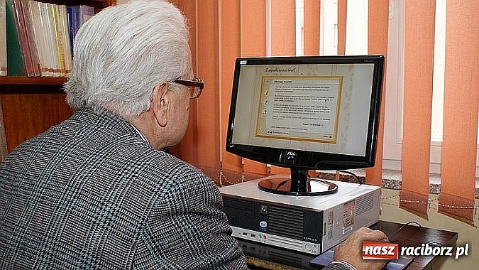 Zdjęcie w galerii na portalu naszraciborz.pl: Kolejna edycja kursu Internet 55+ już za nami wiadomości z regionu