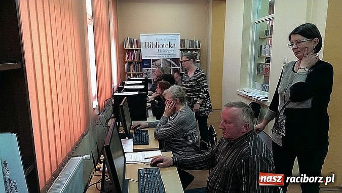 Zdjęcie w galerii na portalu naszraciborz.pl: Kolejna edycja kursu Internet 55+ już za nami wiadomości z regionu