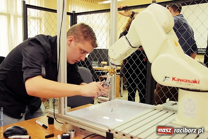 Zdjęcie w galerii na portalu naszraciborz.pl: Dni otwarte w PWSZ w Raciborzu wiadomości z regionu