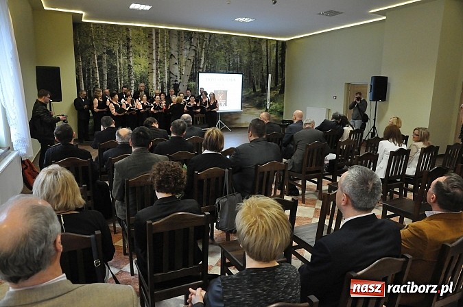 Zdjęcie w galerii na portalu naszraciborz.pl: Buk w Rudach ma nowe życie. Kiedyś ośrodek wypoczynkowy, dziś dom seniora wiadomości z regionu