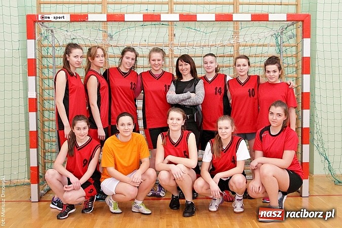 Zdjęcie w galerii na portalu naszraciborz.pl: Piłka Ręczna Dziewcząt Szk&oacute;ł Ponadgimnazjalnych wiadomości z regionu