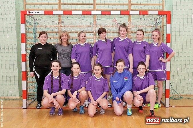 Zdjęcie w galerii na portalu naszraciborz.pl: Piłka Ręczna Dziewcząt Szk&oacute;ł Ponadgimnazjalnych wiadomości z regionu