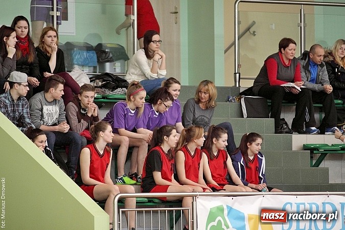 Zdjęcie w galerii na portalu naszraciborz.pl: Piłka Ręczna Dziewcząt Szk&oacute;ł Ponadgimnazjalnych wiadomości z regionu
