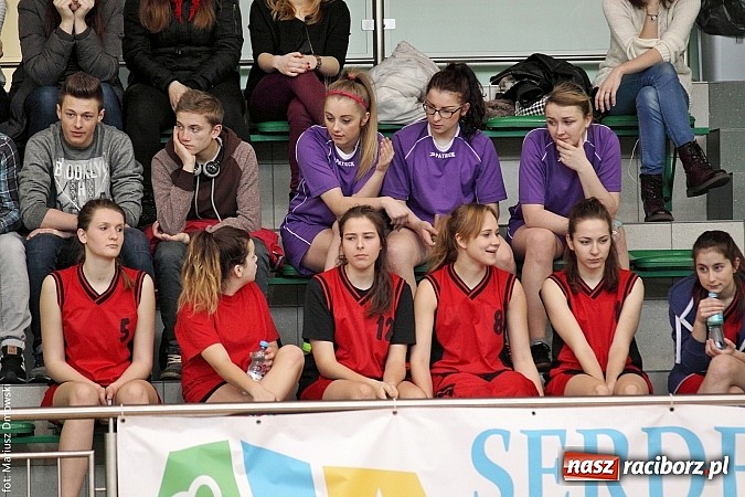 Zdjęcie w galerii na portalu naszraciborz.pl: Piłka Ręczna Dziewcząt Szk&oacute;ł Ponadgimnazjalnych wiadomości z regionu