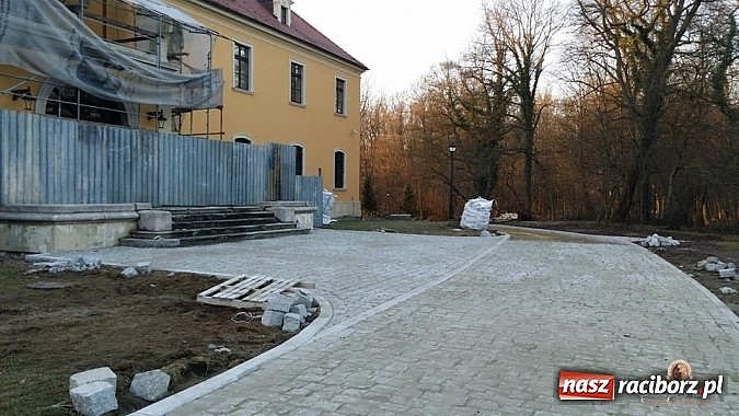 Zdjęcie w galerii na portalu naszraciborz.pl: Nowy trakt spacerowy przy starym opactwie w Rudach  wiadomości z regionu