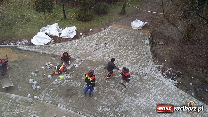 Zdjęcie w galerii na portalu naszraciborz.pl: Nowy trakt spacerowy przy starym opactwie w Rudach  wiadomości z regionu