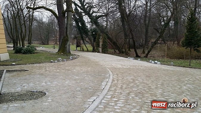 Zdjęcie w galerii na portalu naszraciborz.pl: Nowy trakt spacerowy przy starym opactwie w Rudach  wiadomości z regionu