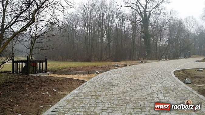 Zdjęcie w galerii na portalu naszraciborz.pl: Nowy trakt spacerowy przy starym opactwie w Rudach  wiadomości z regionu