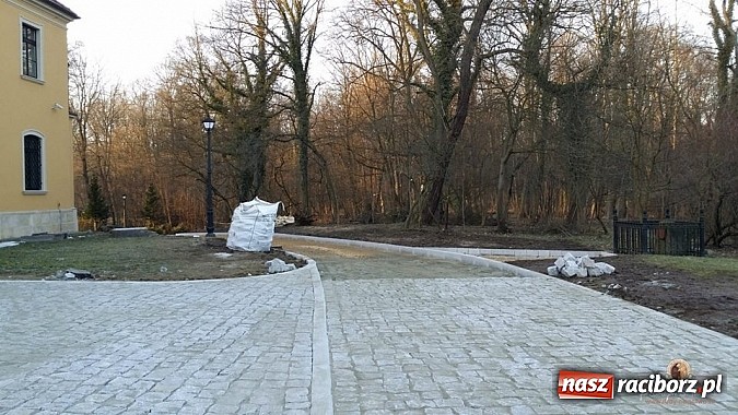 Zdjęcie w galerii na portalu naszraciborz.pl: Nowy trakt spacerowy przy starym opactwie w Rudach  wiadomości z regionu