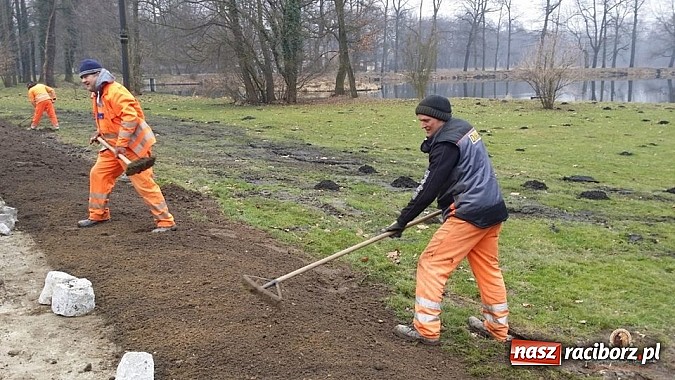 Zdjęcie w galerii na portalu naszraciborz.pl: Nowy trakt spacerowy przy starym opactwie w Rudach  wiadomości z regionu