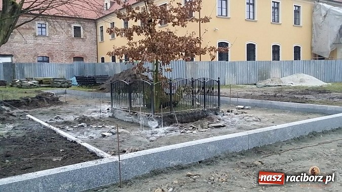Zdjęcie w galerii na portalu naszraciborz.pl: Nowy trakt spacerowy przy starym opactwie w Rudach  wiadomości z regionu