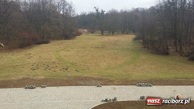 Zdjęcie w galerii na portalu naszraciborz.pl: Nowy trakt spacerowy przy starym opactwie w Rudach  wiadomości z regionu