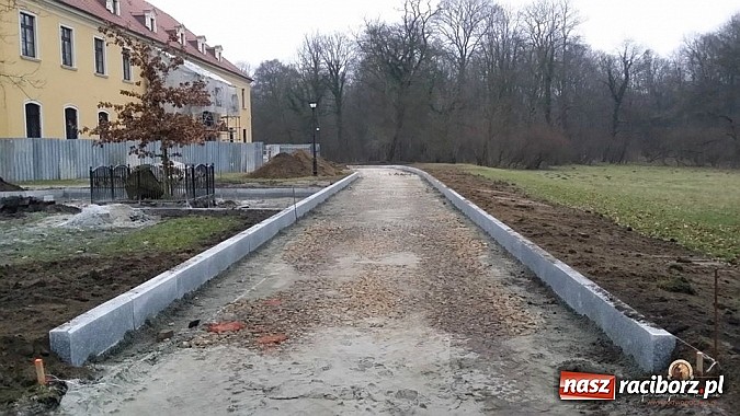Zdjęcie w galerii na portalu naszraciborz.pl: Nowy trakt spacerowy przy starym opactwie w Rudach  wiadomości z regionu