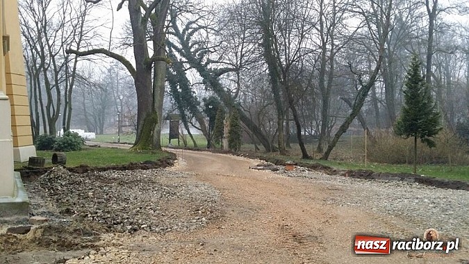 Zdjęcie w galerii na portalu naszraciborz.pl: Nowy trakt spacerowy przy starym opactwie w Rudach  wiadomości z regionu