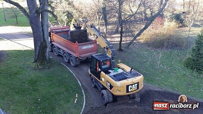 Zdjęcie w galerii na portalu naszraciborz.pl: Nowy trakt spacerowy przy starym opactwie w Rudach  wiadomości z regionu