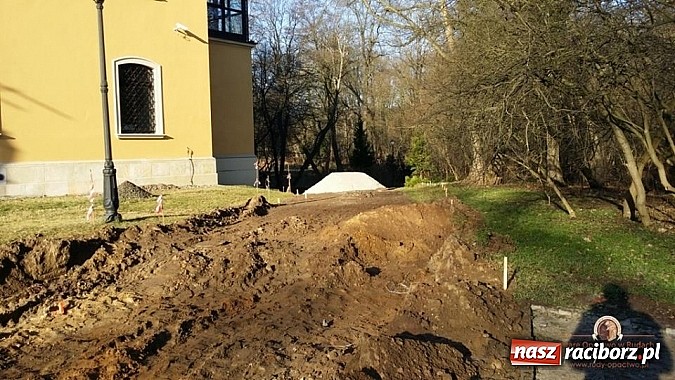Zdjęcie w galerii na portalu naszraciborz.pl: Nowy trakt spacerowy przy starym opactwie w Rudach  wiadomości z regionu