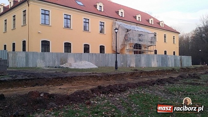 Zdjęcie w galerii na portalu naszraciborz.pl: Nowy trakt spacerowy przy starym opactwie w Rudach  wiadomości z regionu