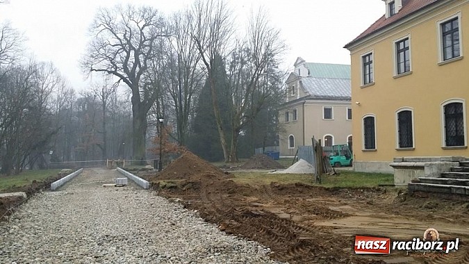 Zdjęcie w galerii na portalu naszraciborz.pl: Nowy trakt spacerowy przy starym opactwie w Rudach  wiadomości z regionu