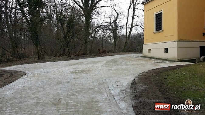 Zdjęcie w galerii na portalu naszraciborz.pl: Nowy trakt spacerowy przy starym opactwie w Rudach  wiadomości z regionu