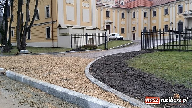 Zdjęcie w galerii na portalu naszraciborz.pl: Nowy trakt spacerowy przy starym opactwie w Rudach  wiadomości z regionu